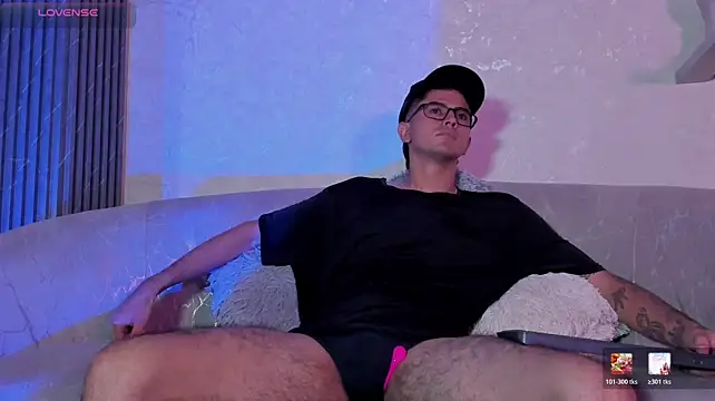 Ostin_Colt live XXX chat