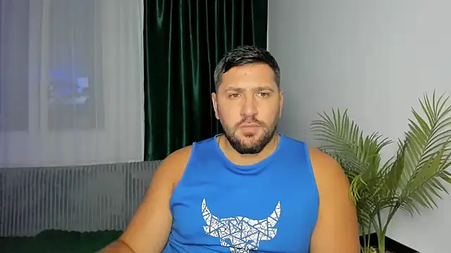 XXX chat uživo modela Gold_Alpha_Boy