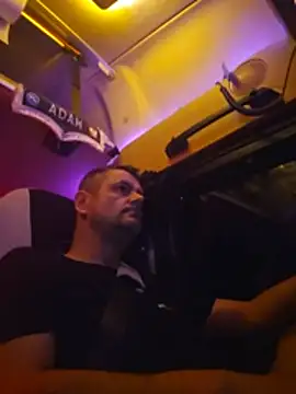 Živý XXX chat adas-