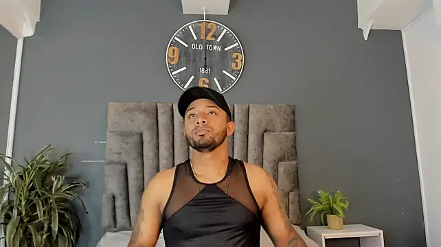 Robin_Rief Chat XXX live