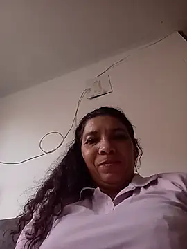 Chat XXX en directo de Serena_Houstonn