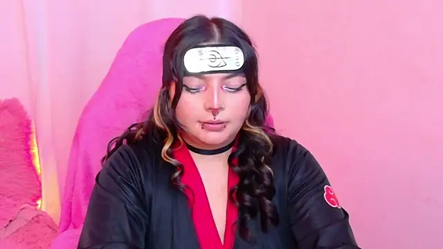 Sachi_Meow Adlı Modelin Canlı XXX Sohbeti