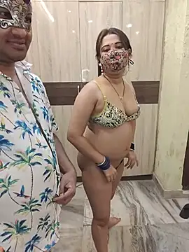 Show modela MONAJI_HOT na web-kameri