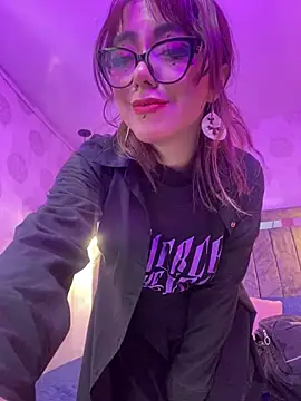 purplebunny_69 Adlı Modelin Canlı XXX Sohbeti