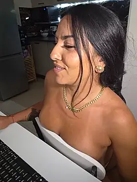 hot-babygirl 라이브 XXX 채팅