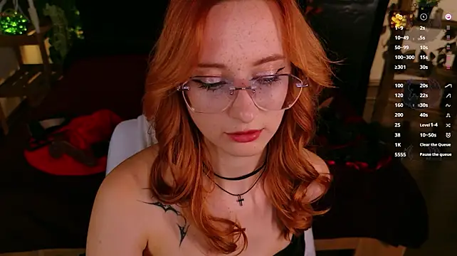 WICKEDEMBER's Live XXX Chat