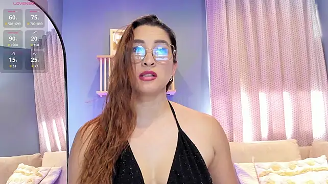 Chat +18 de _LaraMom_ ao vivo