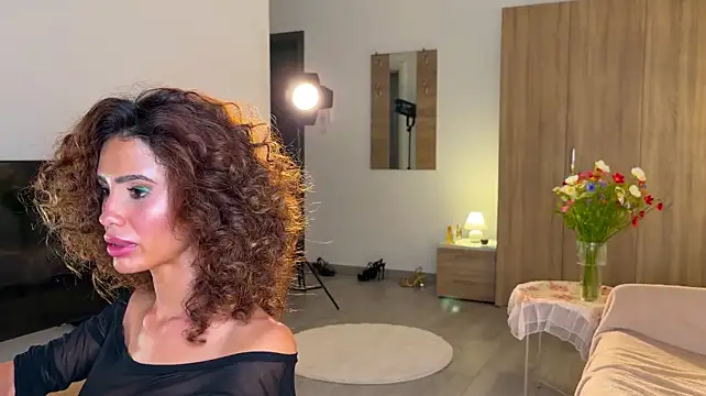 GoddessVeenus' Live XXX Chat