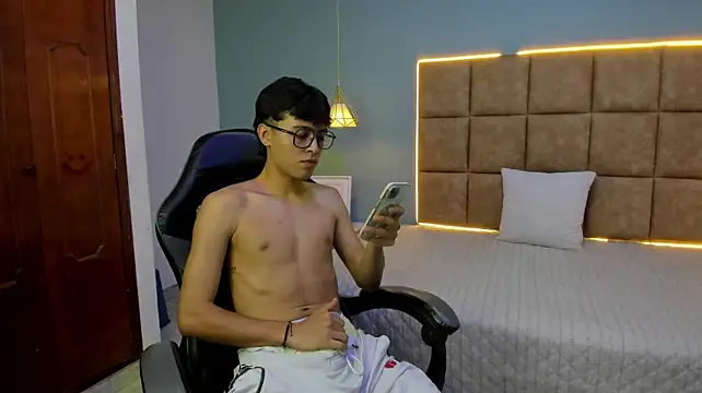 Chat XXX en directo de Zayn_carter