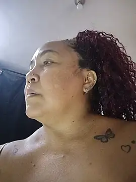 Chat XXX en directo de CurvyHeat