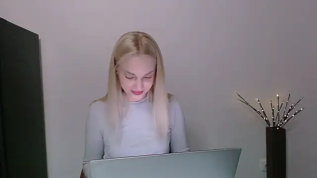 دردشة Lia_noo_regrets الجنسية المباشرة