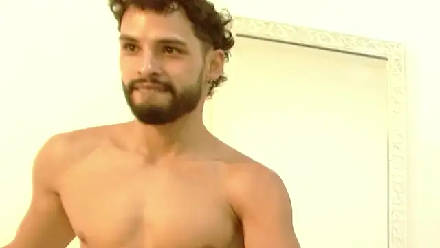 Živý XXX chat Ethan_Wolf75