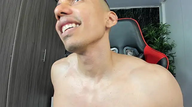 Erik_castle's Live XXX Chat