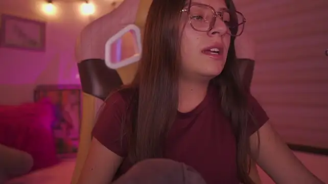 צ'אט XXX בשידור חי של milly_kenner