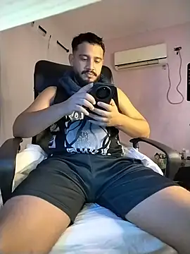 BadboyX333 Chat XXX in diretta