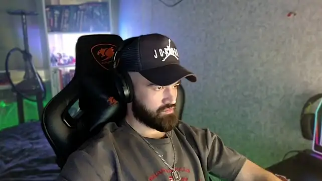 Chat +18 de _Serious_Man ao vivo