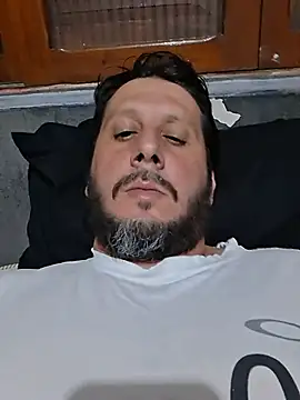 Chat +18 de COROADOTADOCASADO ao vivo