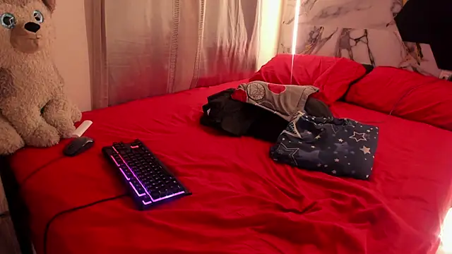 Goldendesirexx__'s Live XXX Chat