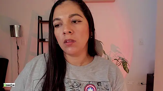 urcute_kitten's Live XXX Chat