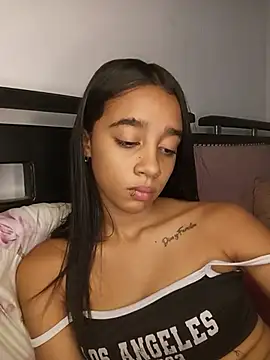 צ'אט XXX בשידור חי של Zoe_Sweett18