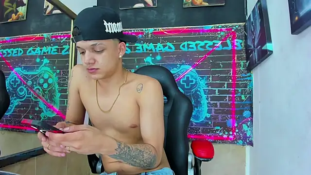 Apolo_Blessedn Live XXX chat