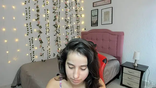 Онлайн чат XXX Antonella_heinz