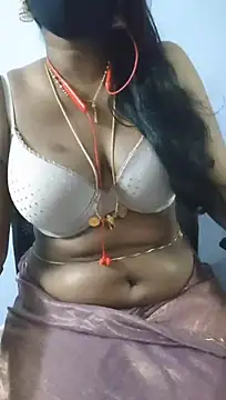 Chat +18 de Maaya_sweety ao vivo