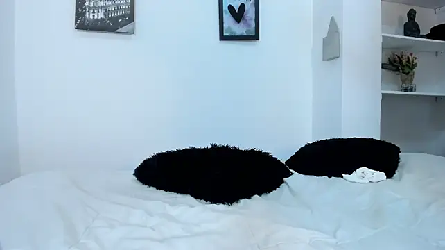 arianarousee's Live XXX Chat