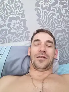 XXX chat uživo modela FreeRider111