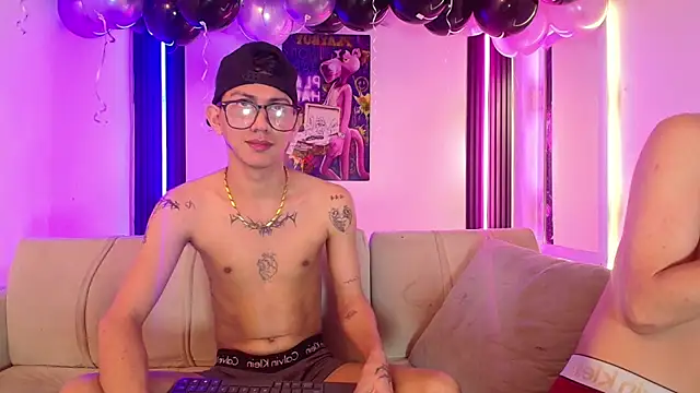 Chat XXX en directo de Marcus_and_Tony