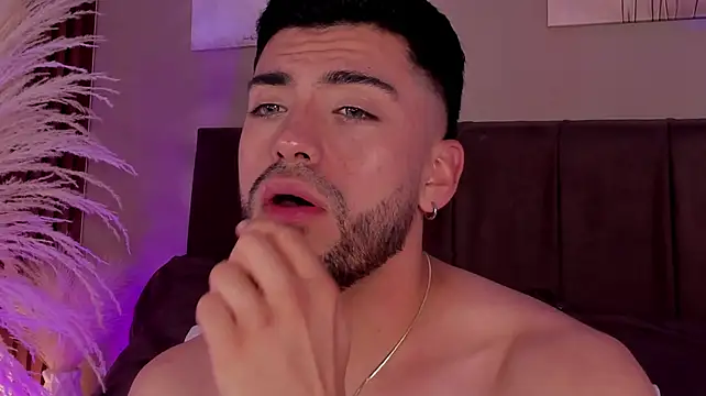 Alexander_Diazz élő XXX-chatje