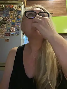 צ'אט XXX בשידור חי של OliviaDancequeen