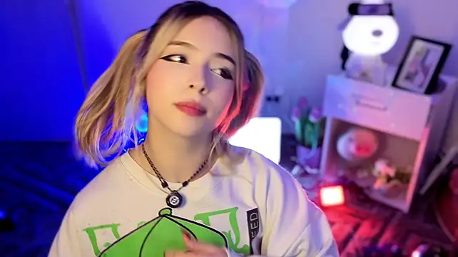 EmilyMiller_のライブXXXチャット