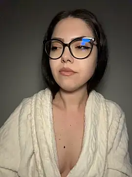 Chat +18 de KaylaLewyss ao vivo