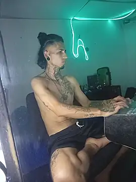 Tattoboy19cm লাইভ XXX চ্যাট