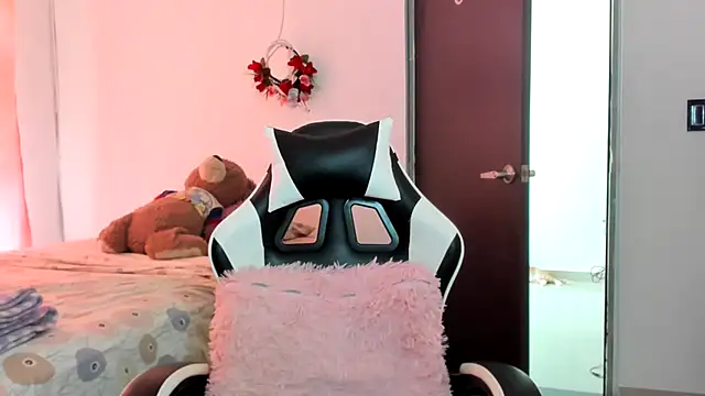 __Emma__11__Lecat_ Chat XXX in diretta
