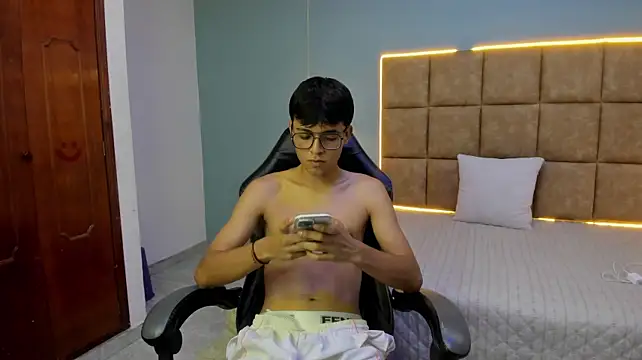 Czat XXX na żywo – Zayn_carter