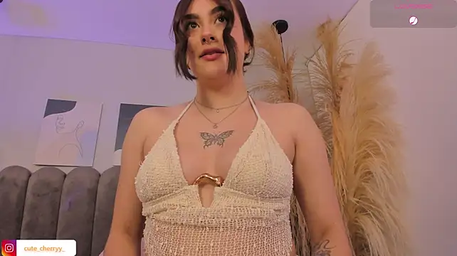 cute__cherry_'s Live XXX Chat