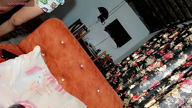 دردشة BarbyQueenn الجنسية المباشرة