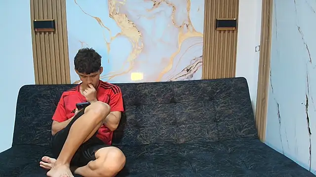 willy_sexxx18 Webcam Show