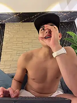 Lander_Cruz Chat XXX in diretta
