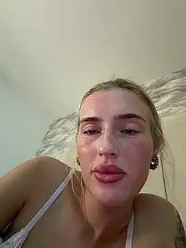 blondetart69n Webbikameraesitys