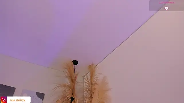 XXX chat uživo modela cute__cherry_
