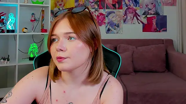 ElinaVale's Live XXX Chat