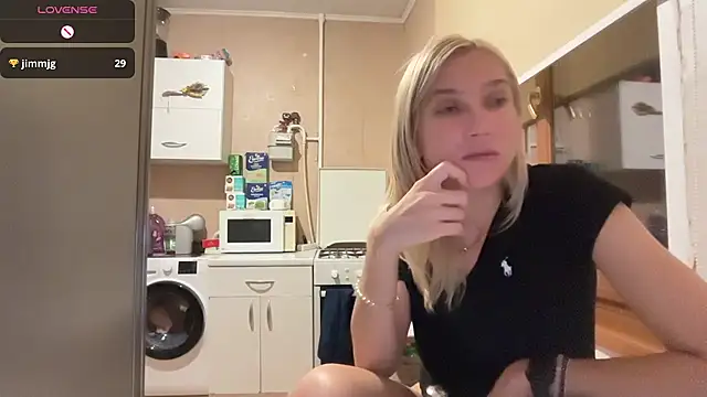Chat +18 de AngelJeni ao vivo