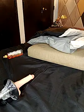 CamilFerrer: онлайн-секс-чат