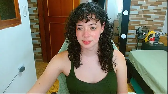 Chat XXX en directo de sajecrismaa