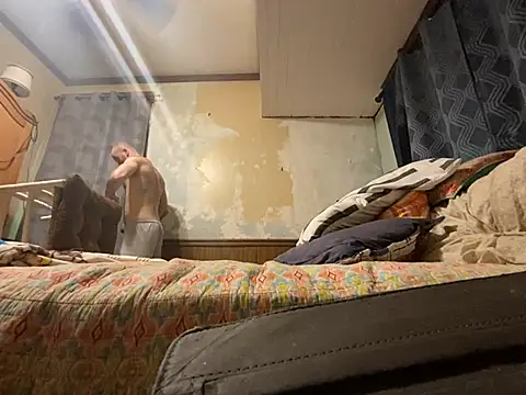 OGmailKnows' Live XXX Chat