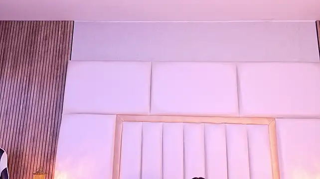 LaylaaDoll XXX чат на живо