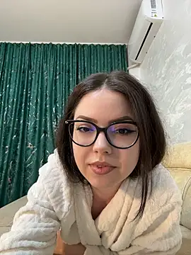 KaylaLewyss Live XXX-chat